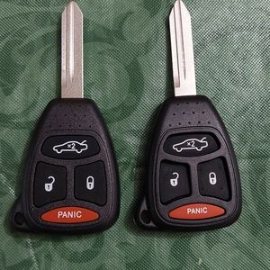 Brand New Uncut Key Fob And Key Fob Cover For Chrysler